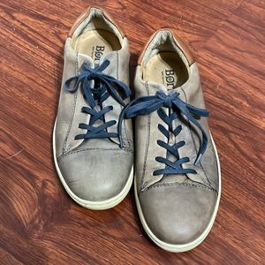 Born leather sneakers Taupe with brown trim navy laces